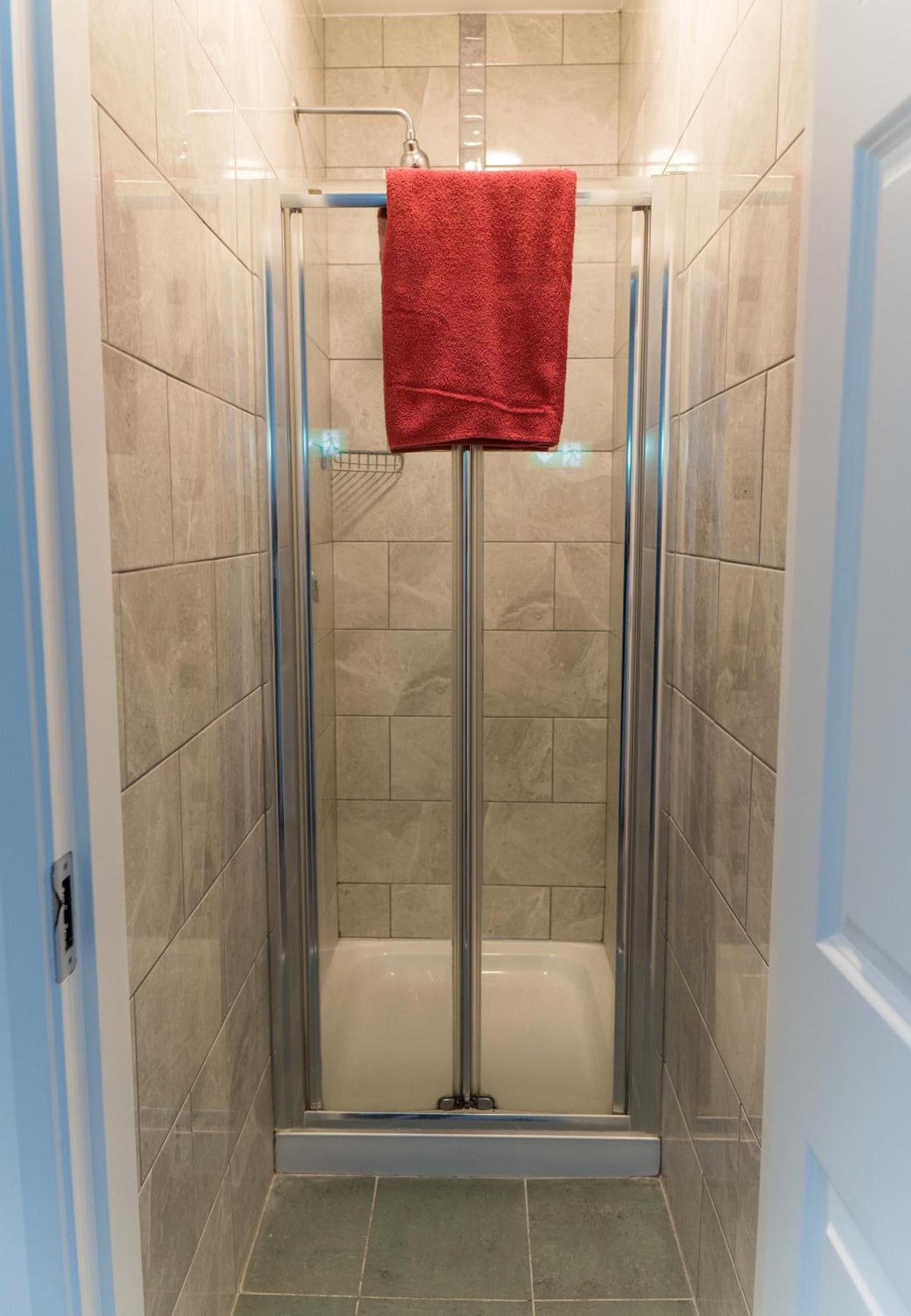Glancys Accomadation Carrick-on-Shannon ภายนอก รูปภาพ