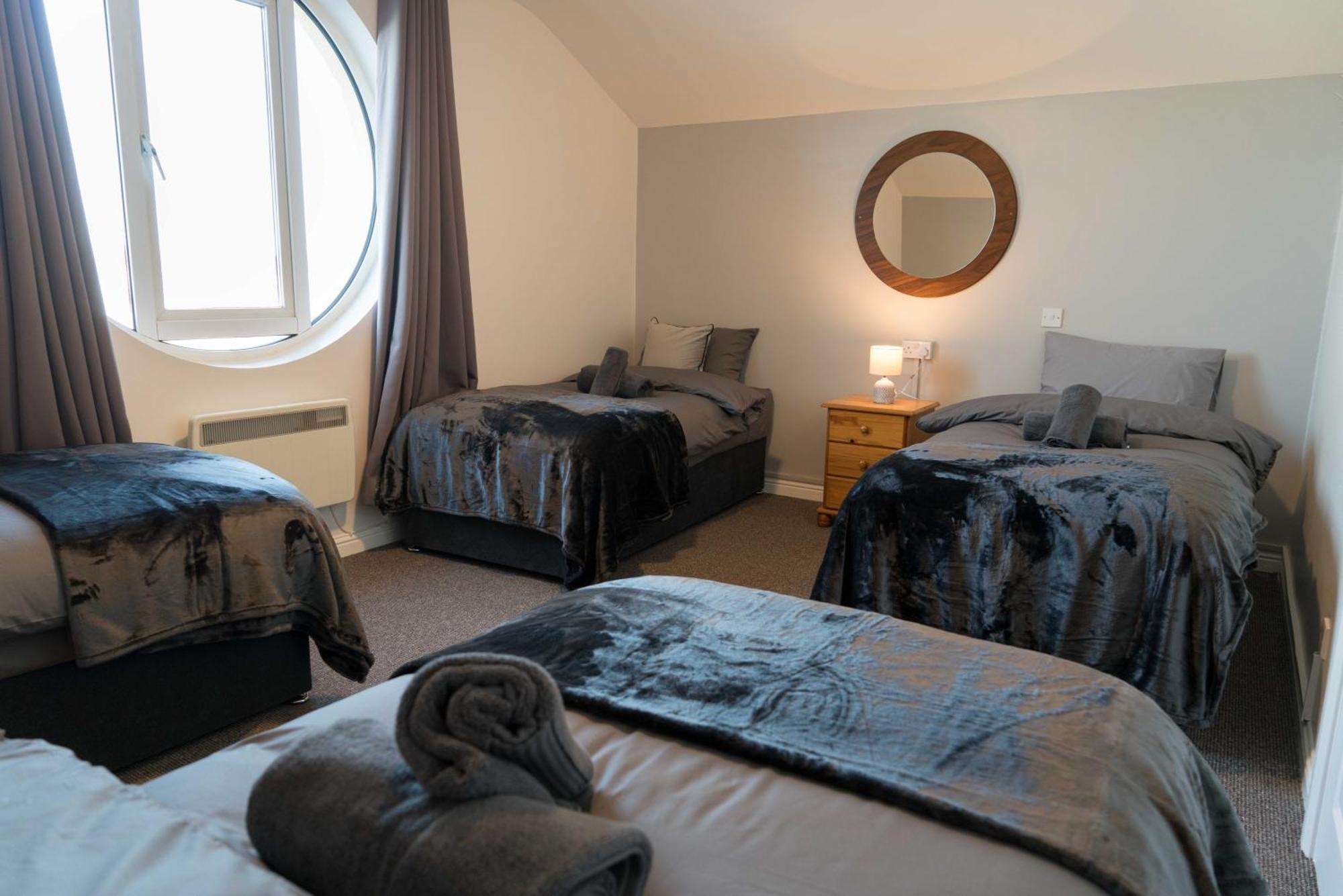 Glancys Accomadation Carrick-on-Shannon ภายนอก รูปภาพ